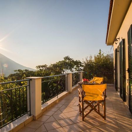 Almond Trees Cottage Divarata ภายนอก รูปภาพ