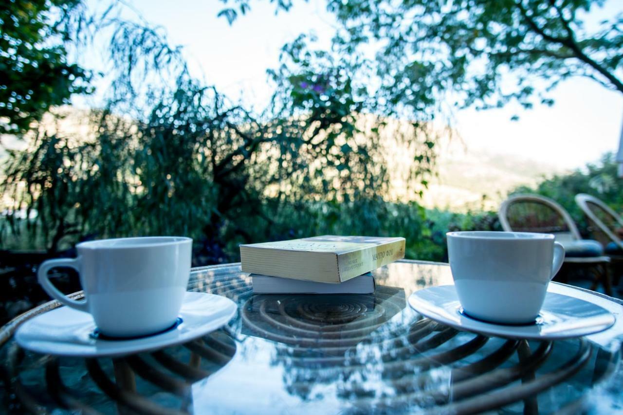 Almond Trees Cottage Divarata ภายนอก รูปภาพ