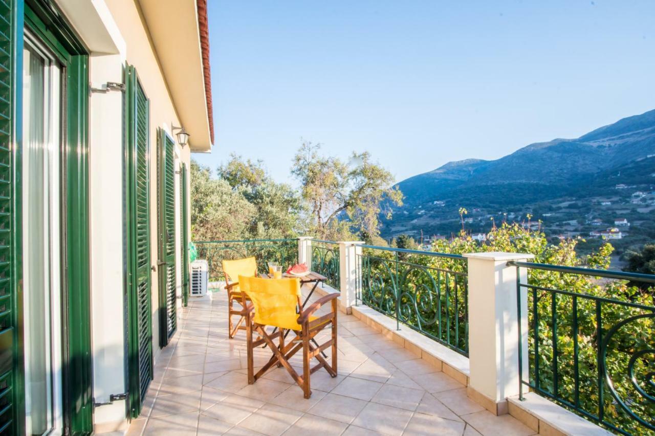Almond Trees Cottage Divarata ภายนอก รูปภาพ