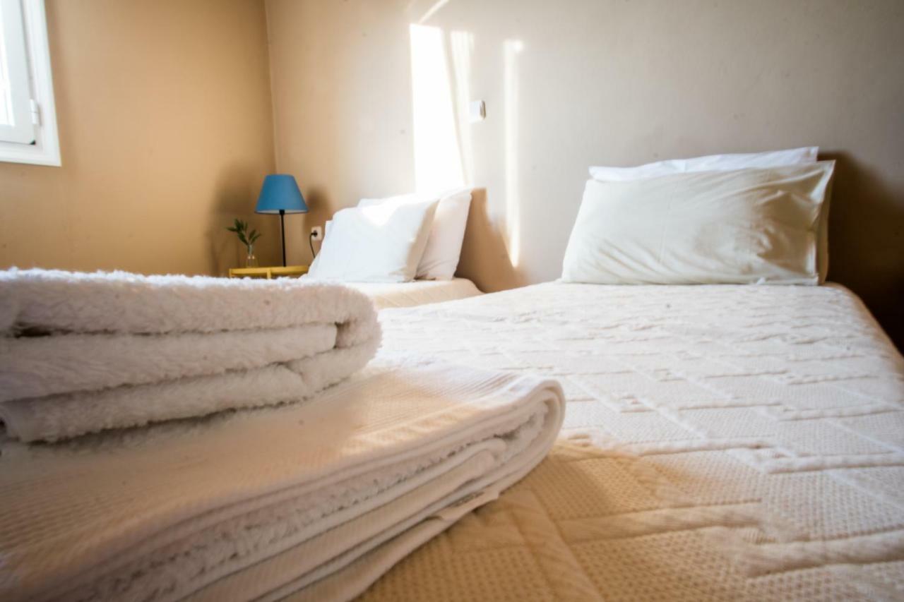 Almond Trees Cottage Divarata ภายนอก รูปภาพ